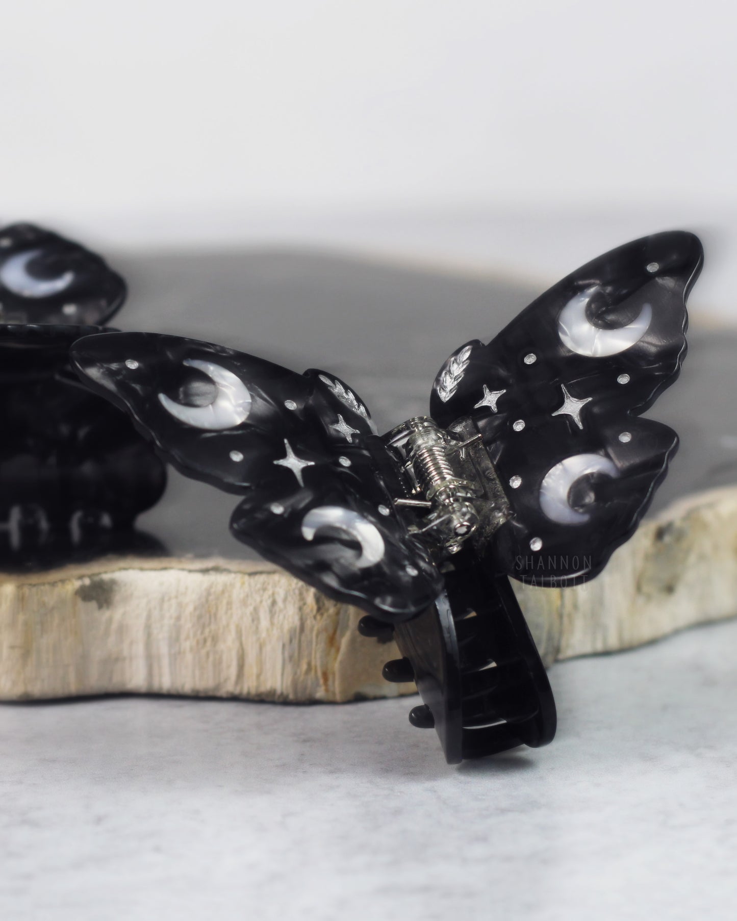 Midnight Moth Hair Claw - Silver