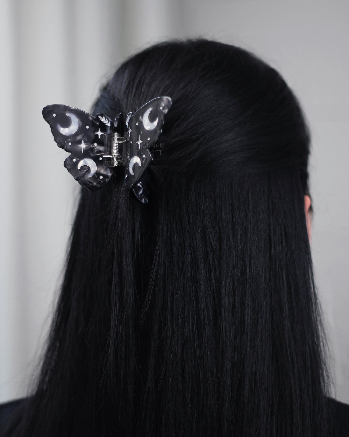 Midnight Moth Hair Claw - Silver