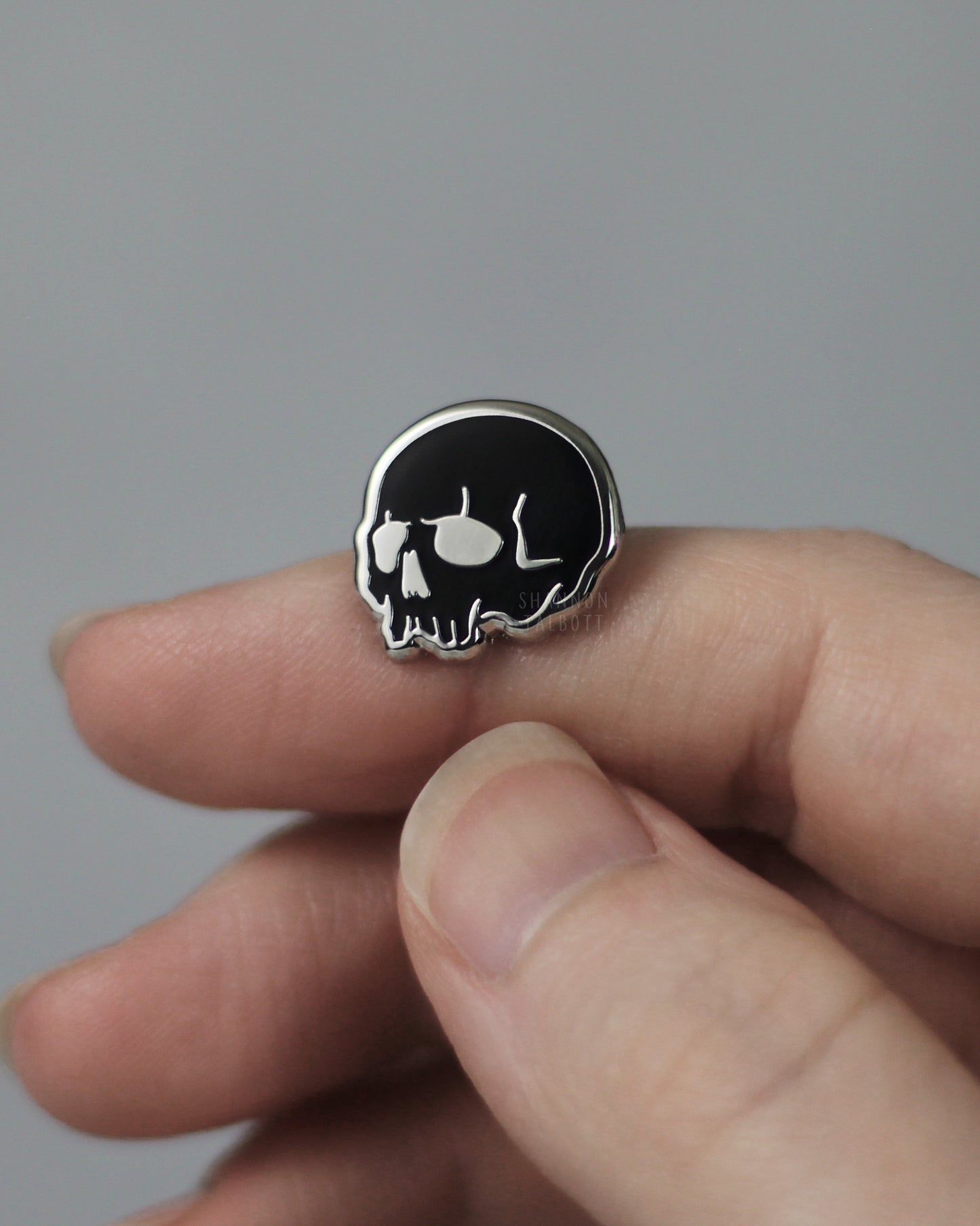 Tiny Skull Enamel Pin - Silver