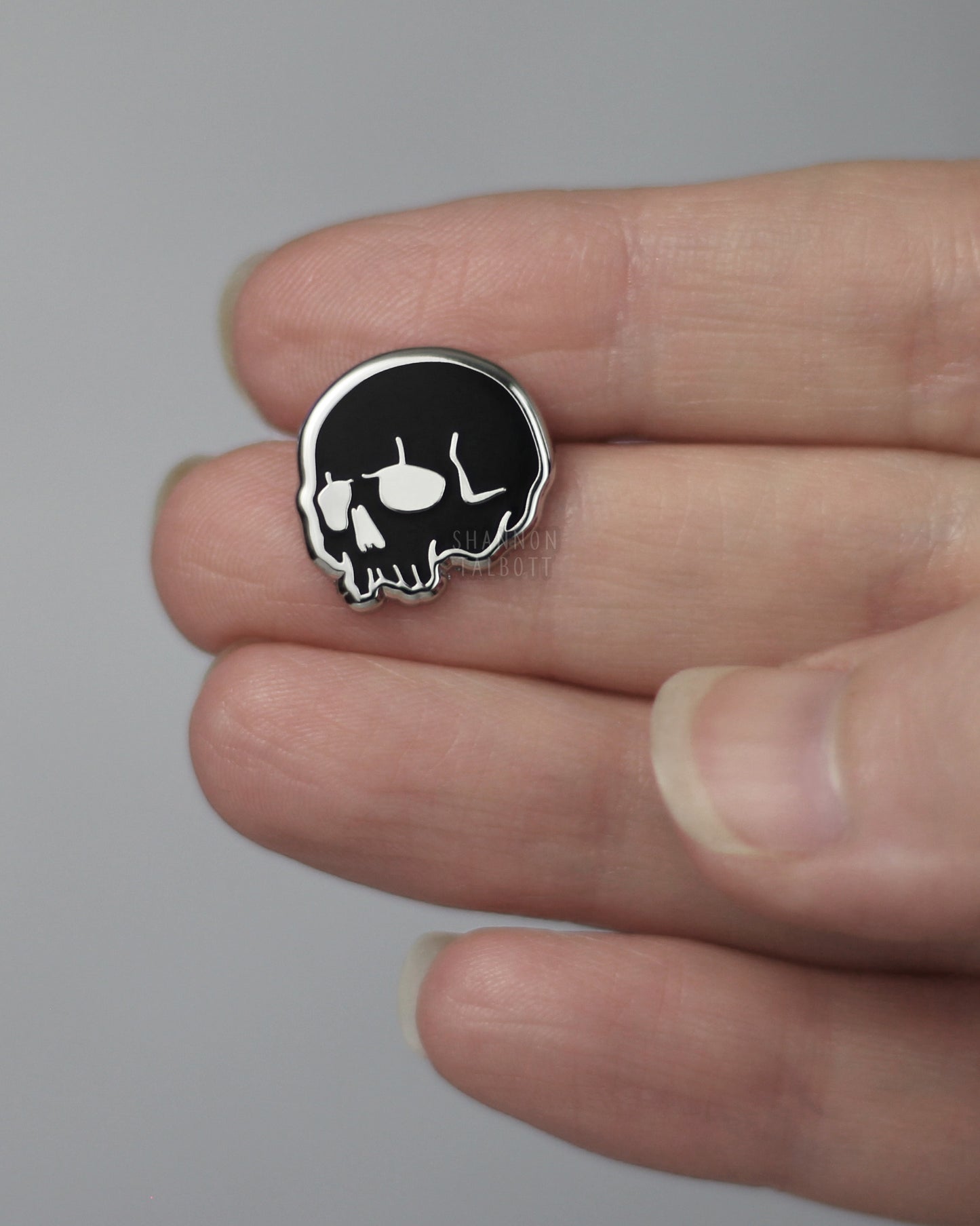 Tiny Skull Enamel Pin - Silver