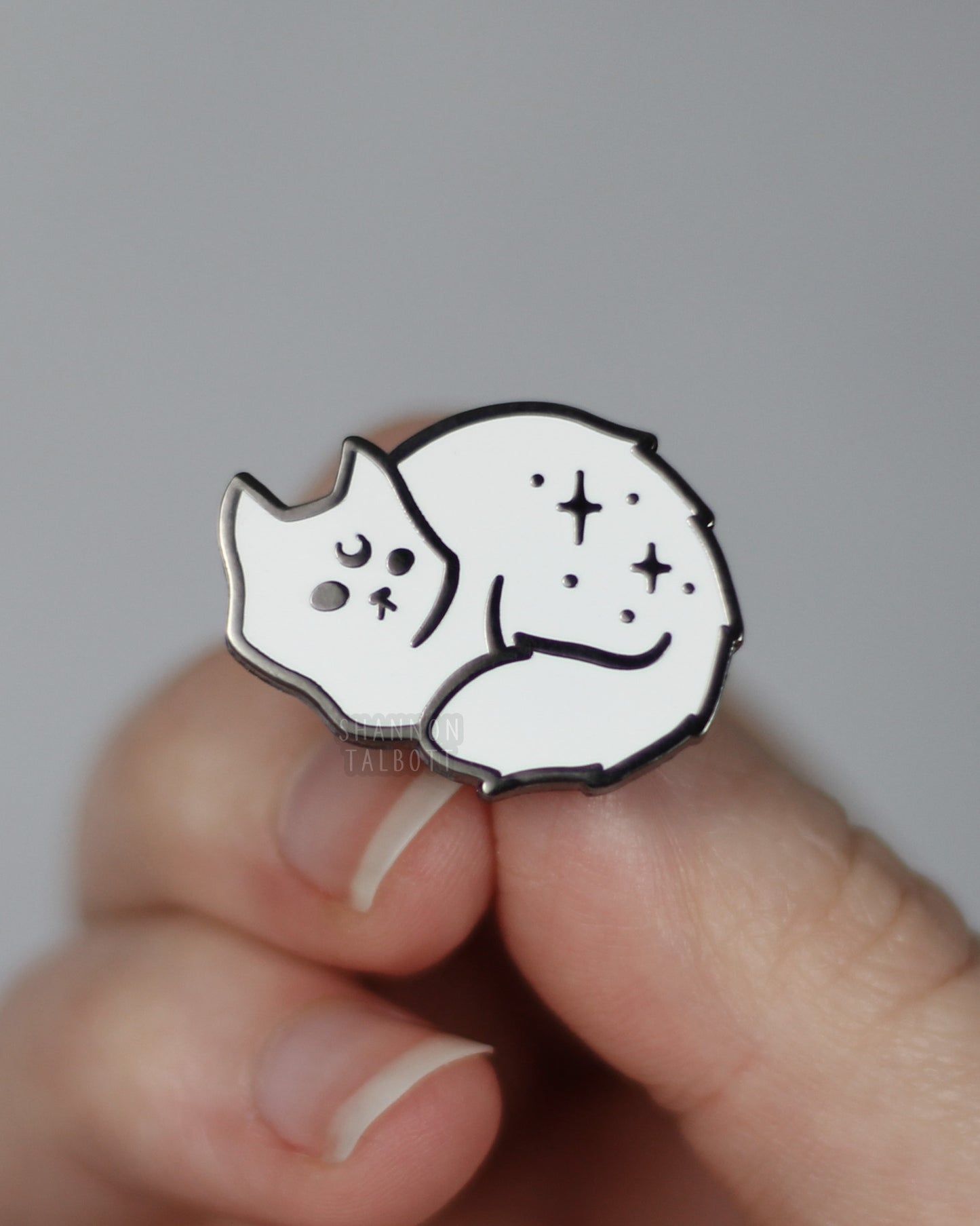 Witchy Magical Cat Enamel Pin in Black Nickel