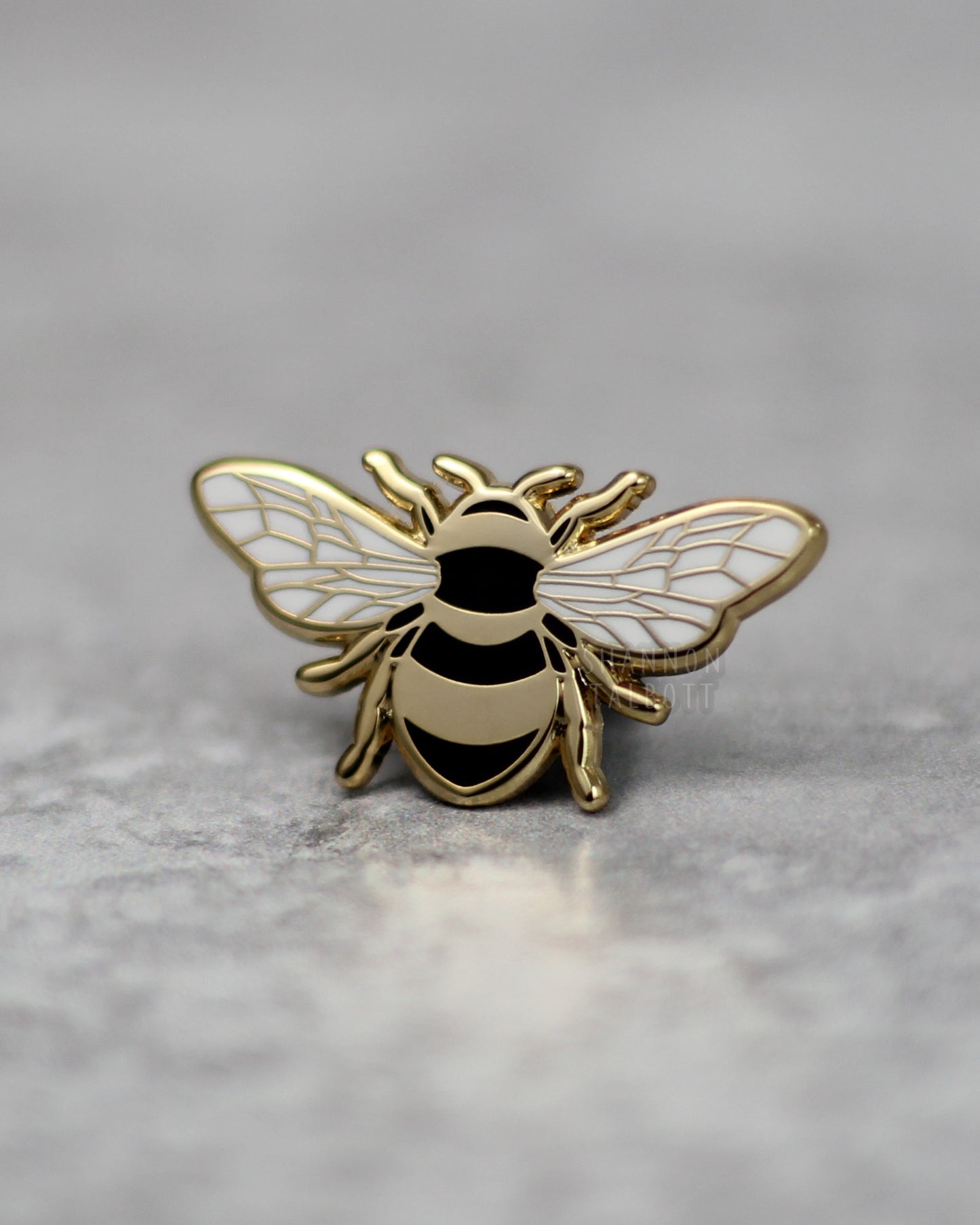 Bumblebee Bee Enamel Pin in Gold Plating