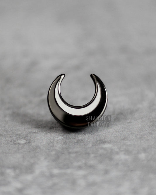 Crescent Moon Enamel Pin in Black Nickel Plating