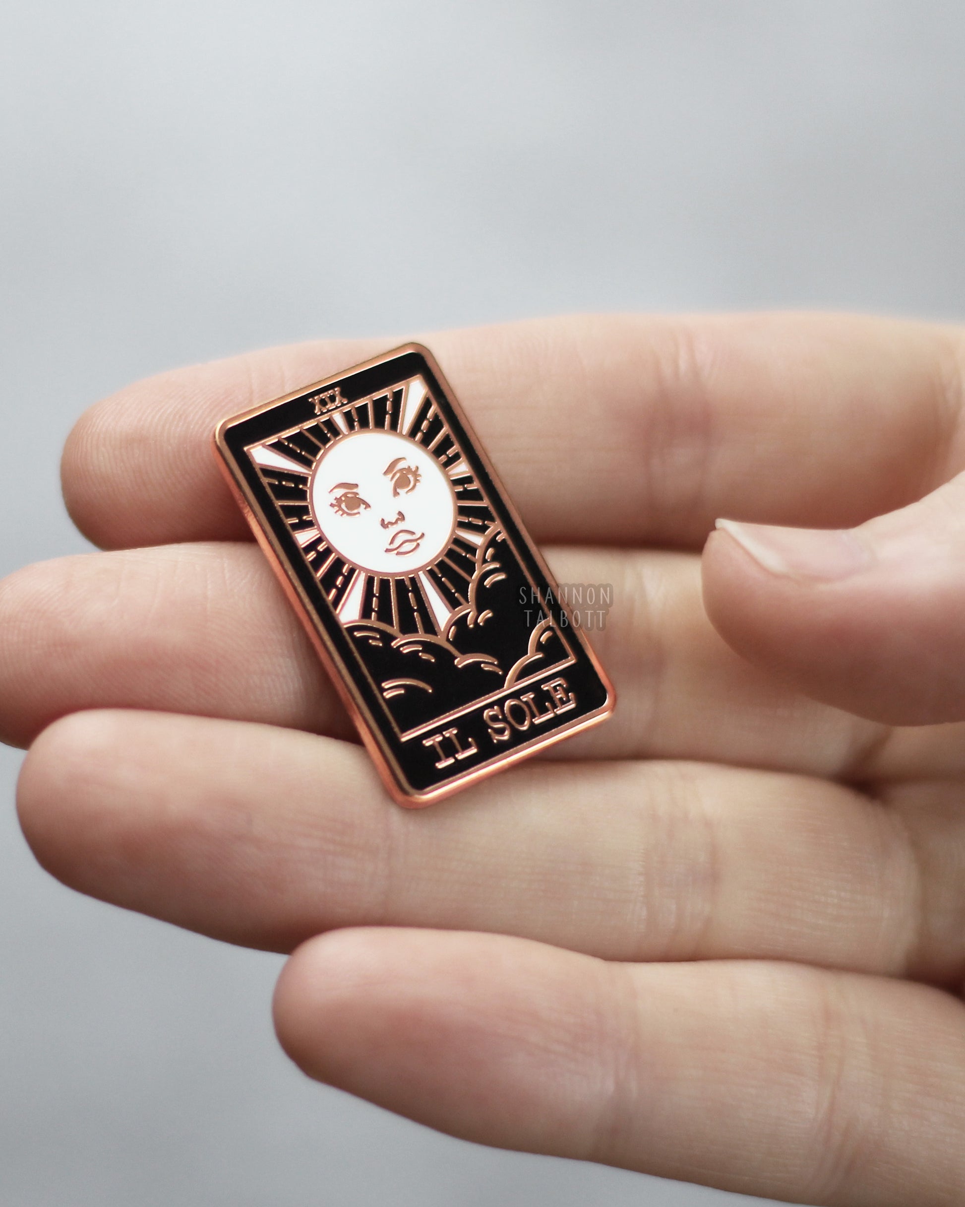 Il Sole The Sun Tarot Card Enamel Pin in Rose Gold