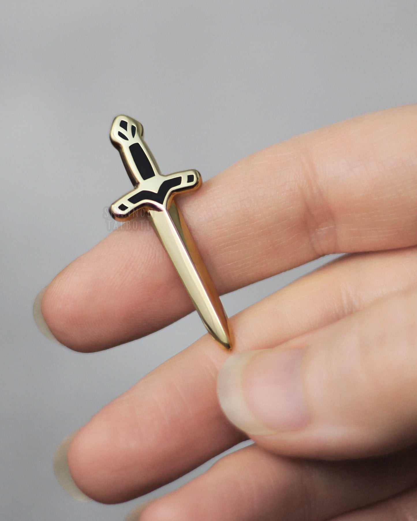 Ritual Dagger 3D Sword Enamel Pin in Gold