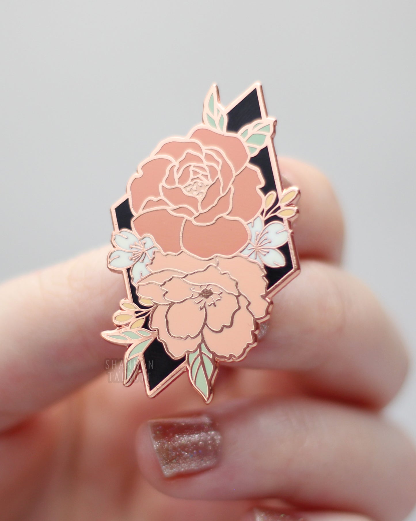 Wildflowers Flower Enamel Pin in Pink and Rose Gold