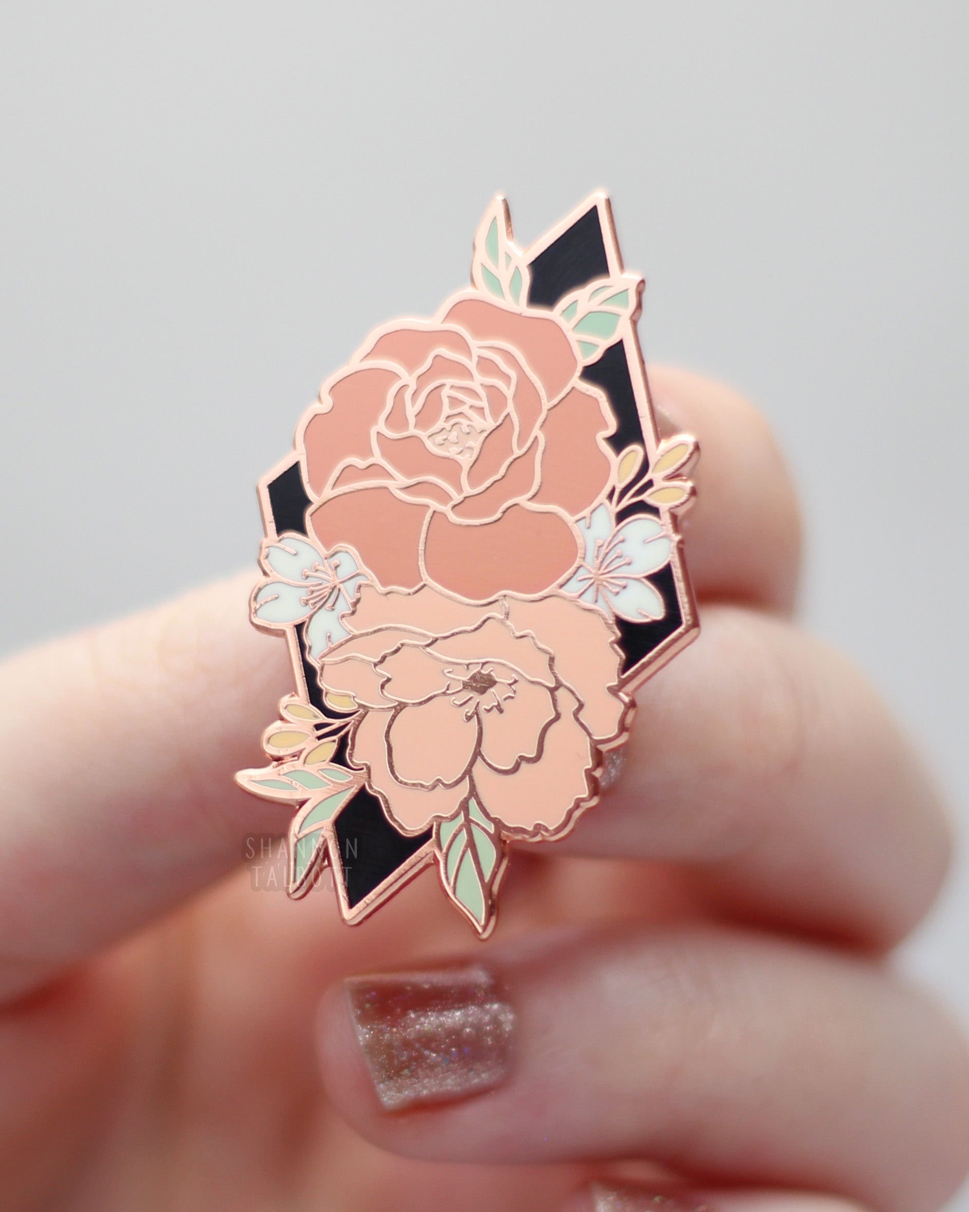 Wildflowers Flower Enamel Pin in Pink and Rose Gold